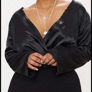 Black satin plunge bodysuit 🖤